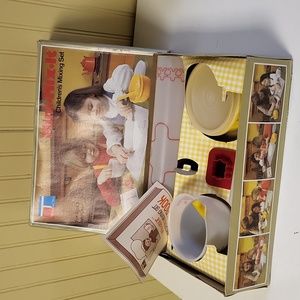 Vintage Tupperware Mini Mix It Set